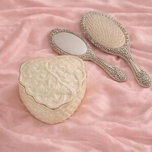 Vintage Hampton Collection Heart Trinket Box | Porcelain Valentine Keepsake